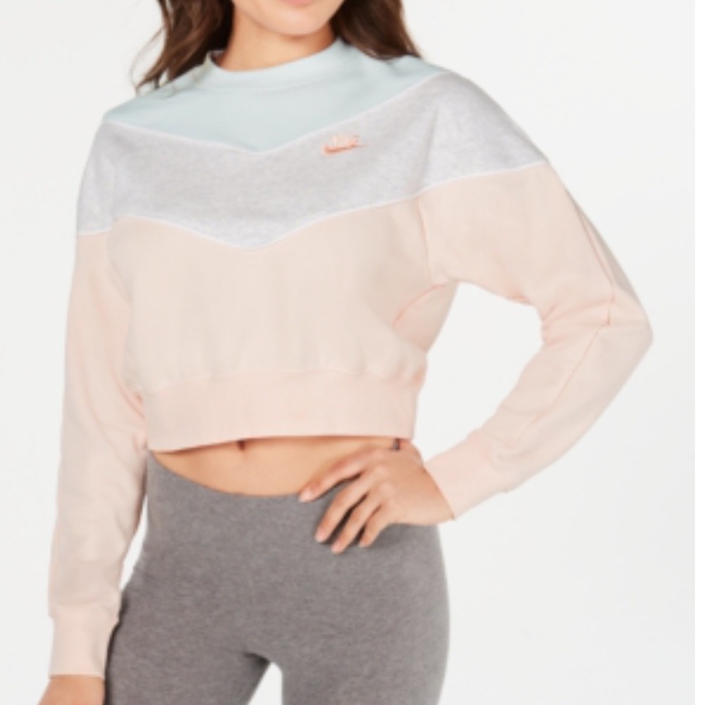 Nike cropped sweatshirt